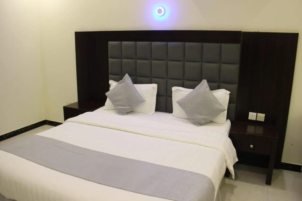 Baland Hotel Suites Dammam Apartment